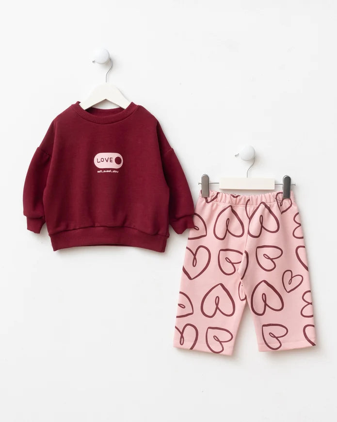 Girls LOVE Sweatshirt & Hearts Pant