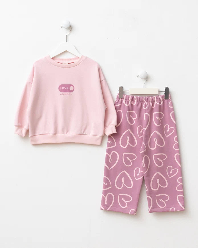 Girls LOVE Sweatshirt & Hearts Pant
