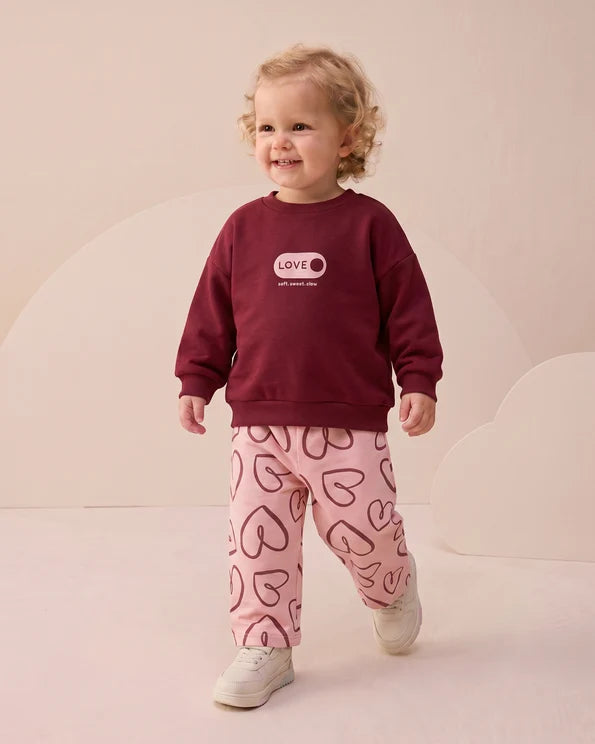 Girls LOVE Sweatshirt & Hearts Pant